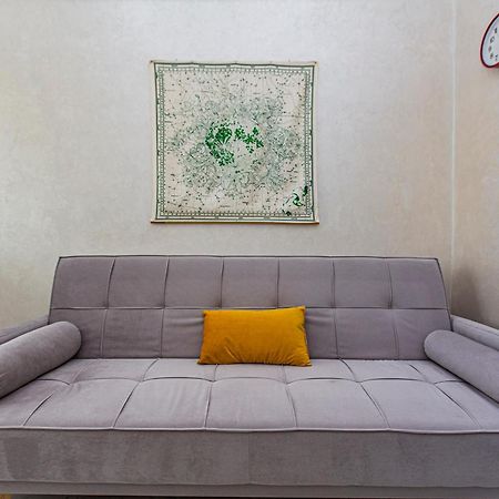 2 Room Apartment In The Center อัลมาตี ภายนอก รูปภาพ