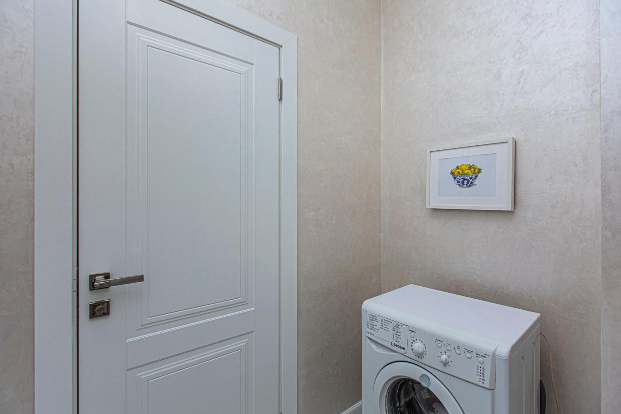 2 Room Apartment In The Center อัลมาตี ภายนอก รูปภาพ